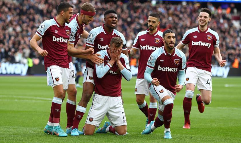 卡莱尔心疼西亚卡姆：全明星球员应获更多认可