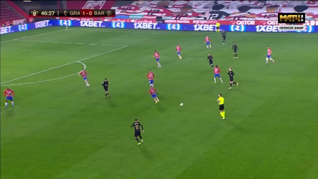 罗马诺：莱万眼下专注巴萨 沙特方面对其“非常痴迷”